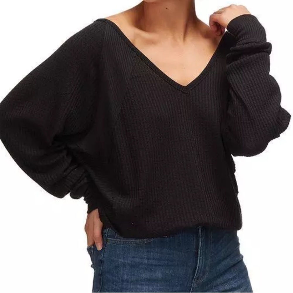 FREE PEOPLE Santa Clara MSRP $78 Women’s large black waffle knit v-neck pullover - Picture 4 of 13
